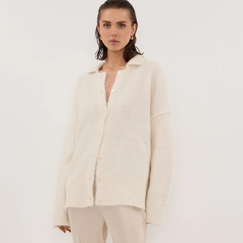 DISSH Cream Cardigan - Picture 1 of 1